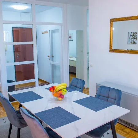 Lovely Nights Apartamento Mostar