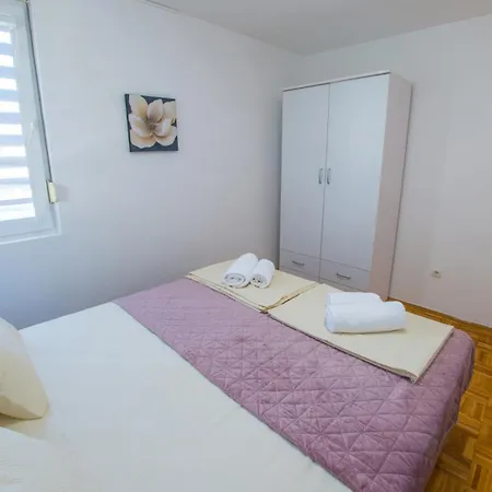 Lovely Nights Apartamento Mostar